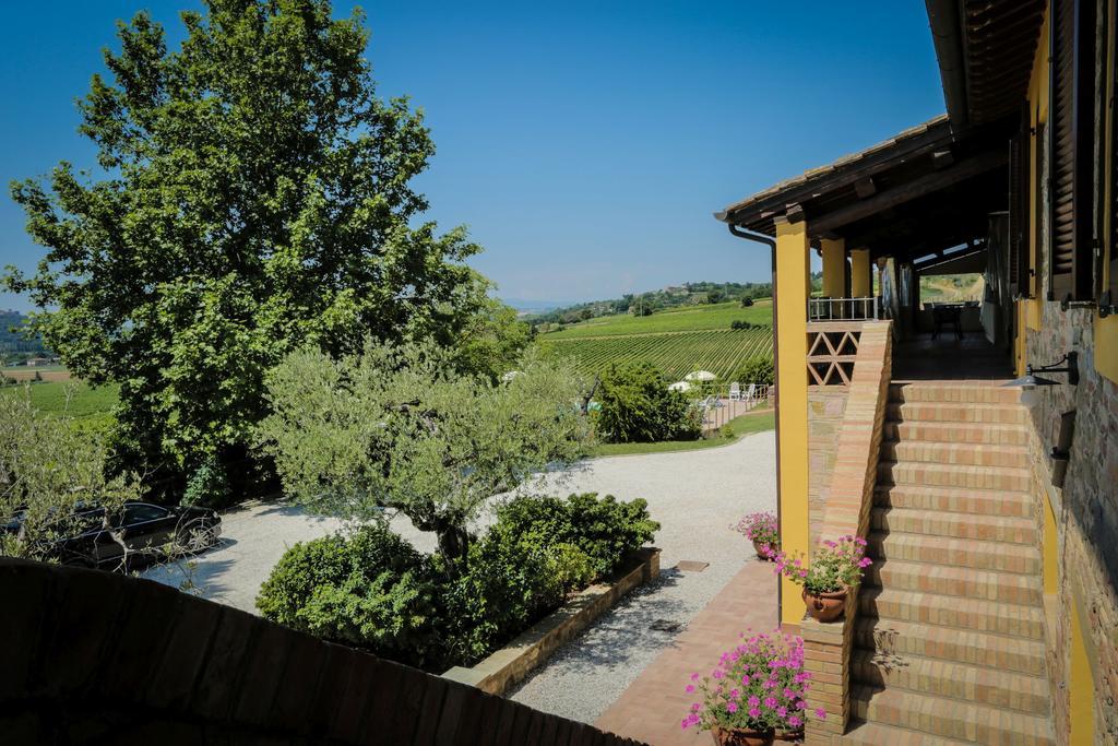 Villa Agriturismo Il Divin Casale Torgiano Exterior foto